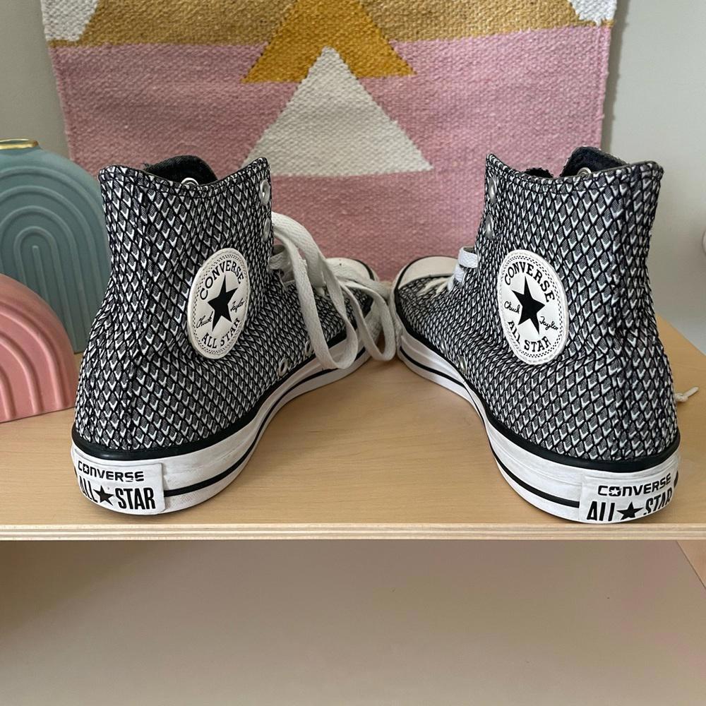 NWOT- Converse Chuck Taylor All Star Sneakers- Women’s Size 7
